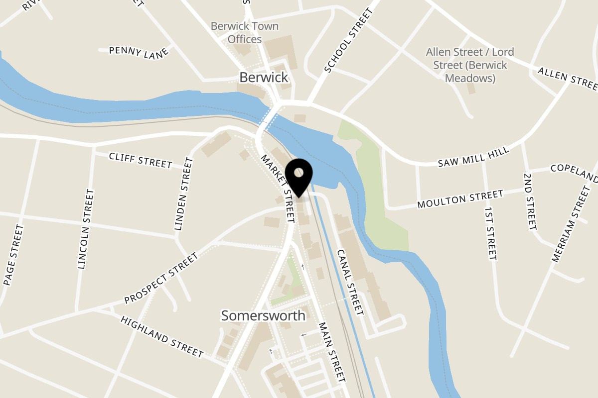 Map showing the location of Hot n Fast Pizza on 52 Market St in Somersworth